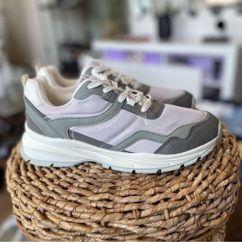 A New Day Women's Gray/Indigo Memory Foam Sneakers Size 11 - Picture 2 of 15